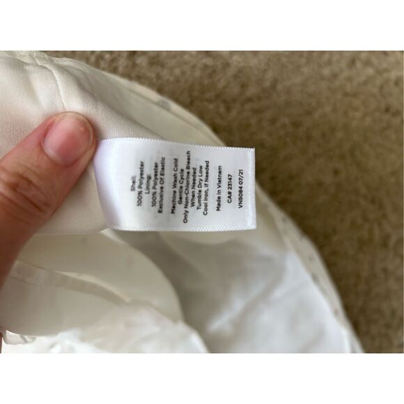 Talbots NWT Smocked Cheerful Dots Top White Silver Polka Dots, Sz XL, MSRP $109 - Picture 8 of 11